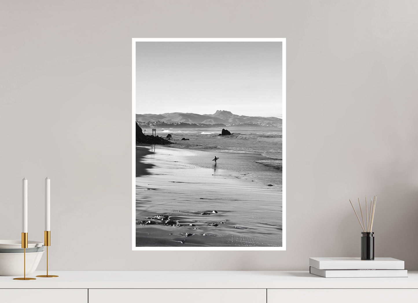 40 x 56 cm, MAT Un surfer à Biarritz