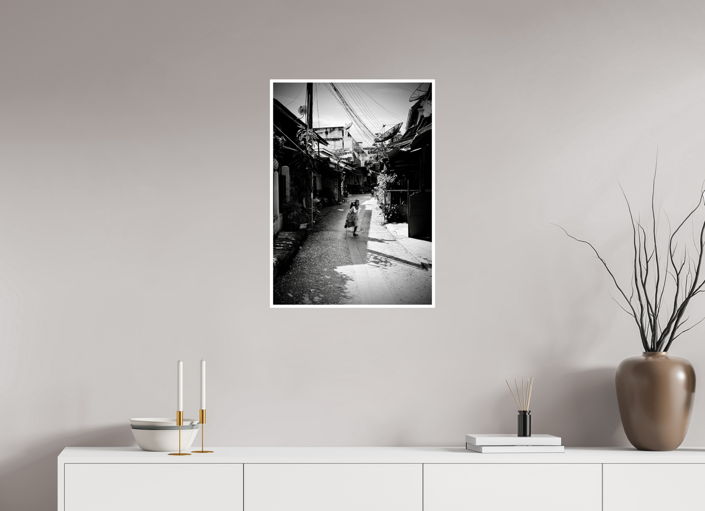 50 x 70 cm, Brillante Une rue au Laos